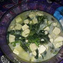 Sayur bobor bayam + tahu রেসিপির প্রধান ছবি