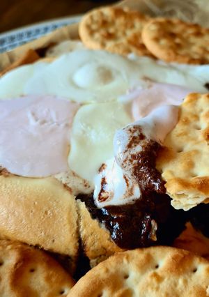 A picture of S’mores Brownie Dip.
