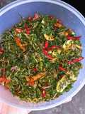Daun singkong krispi