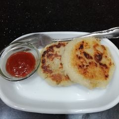 A picture of Rava Green Peas Tikki.