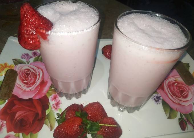 Strawberry 🍓 shake