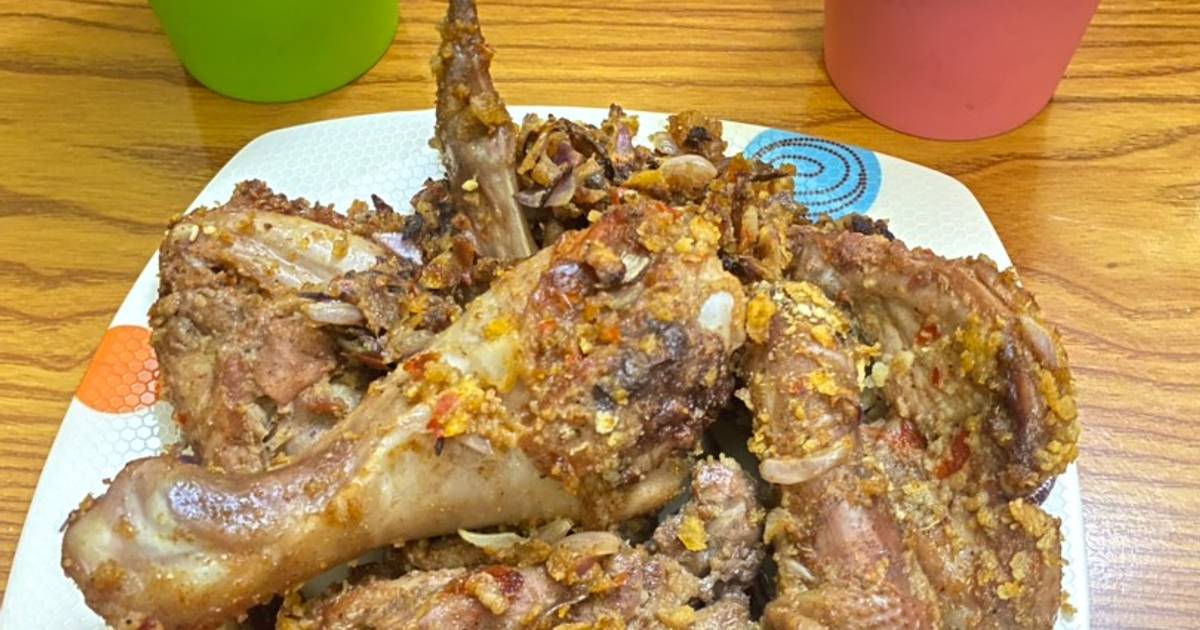 Roasted chicken covered in bread crumbs Recipe by Fatima Aliyu - Cookpad