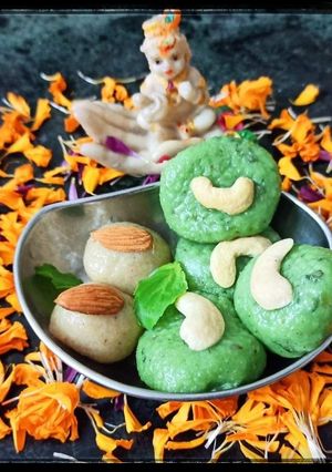 A picture of Almond Ladoo and Pan Peda.