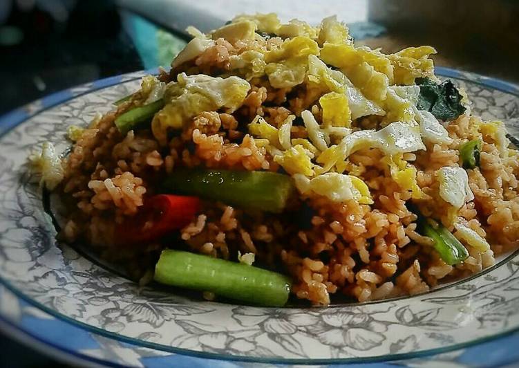 Nasi Goreng Siram Telur