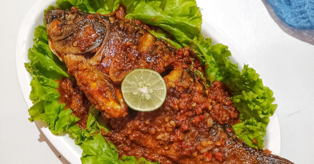 604. Ikan Mas Bumbu Pepes
