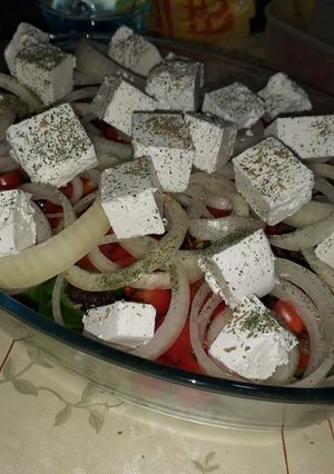 صورة لوصفة سلطة يونانية