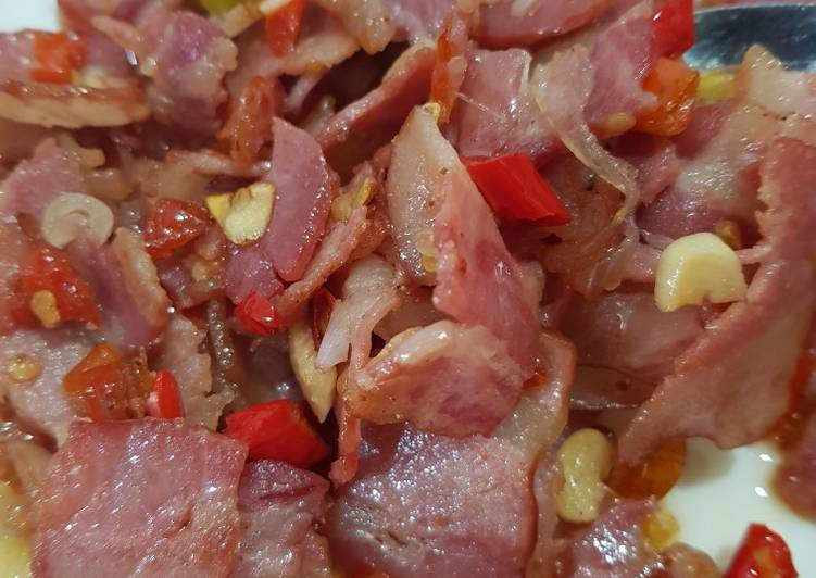 Cara Gampang Menyiapkan Tumis bacon yang Bisa Manjain Lidah