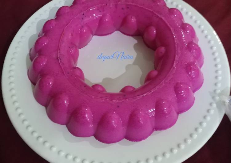 Puding Buah Naga