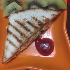 A picture of Bread sandwich.