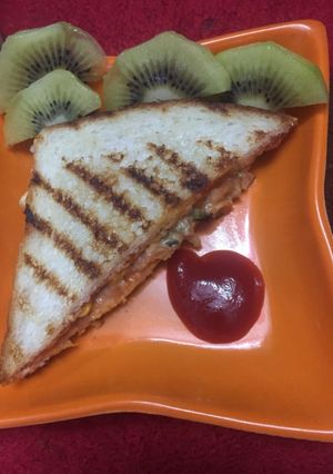 A picture of Bread sandwich.