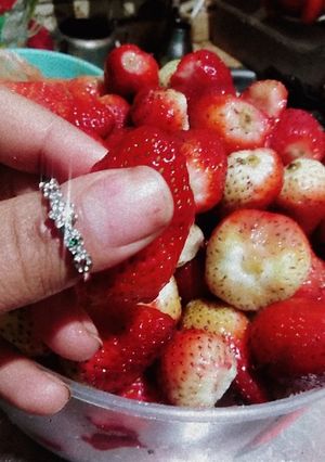 صورة لوصفة 🦋🍓 تفريز الفروالة على طريقة ريحانه الجنة 🍓🦋
