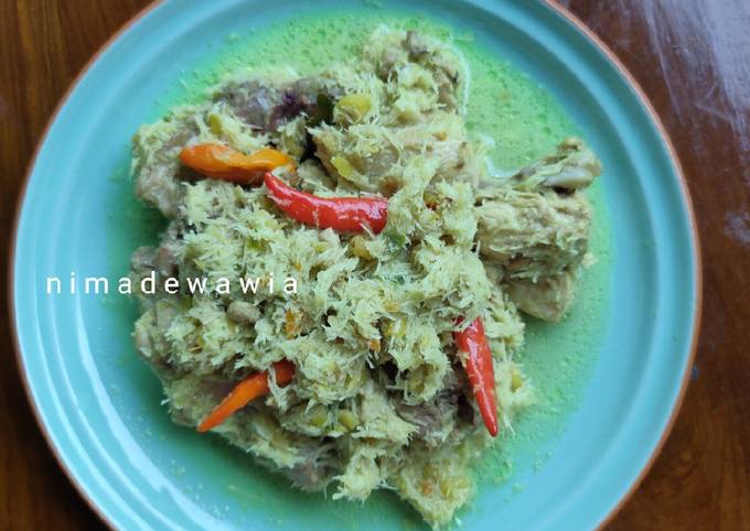 Bagaimana Menyiapkan Ayam Kelapa Bumbu Bali yang Enak