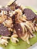 Fusillone, crema di fave, pecorino, tartufo nero