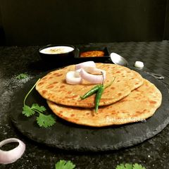 Suran Paratha (Elephant Yam Flat Bread) A picture of Suran Paratha (Elephant Yam Flat Bread).