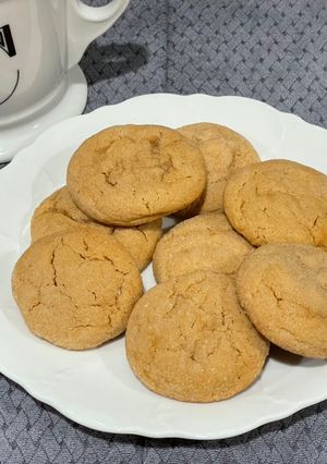 A picture of Peanut Butter and Miso Cookies.