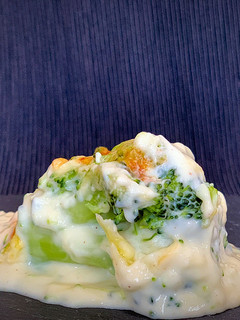 Una foto de Brócoli con bechamel a la mostaza