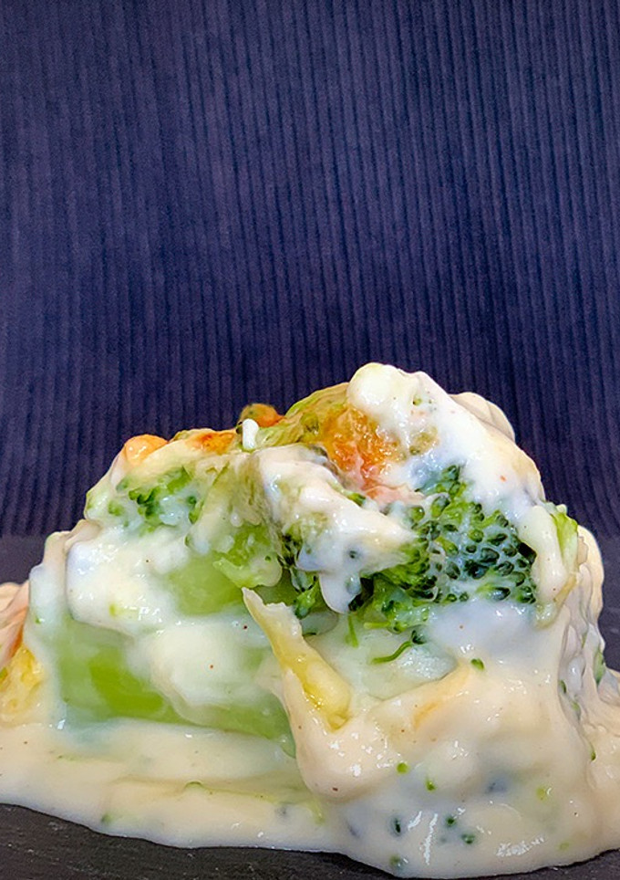Una foto de Brócoli con bechamel a la mostaza