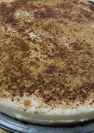 Una foto de Tarta de leche merengada