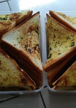 Foto resep Simple Garlic Bread