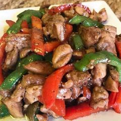 A picture of Black pepper chicken.