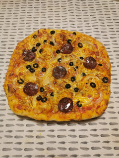 Una foto de Masa de pizza panificadora