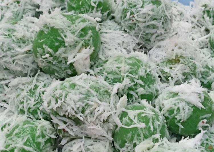 Klepon gula merah tanpa kapur sirih 😋😋😋