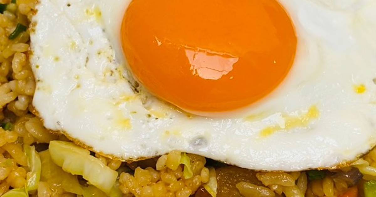 Resep Nasi Goreng Mentega Telur Mata Sapi Oleh Bunda Istie - Cookpad