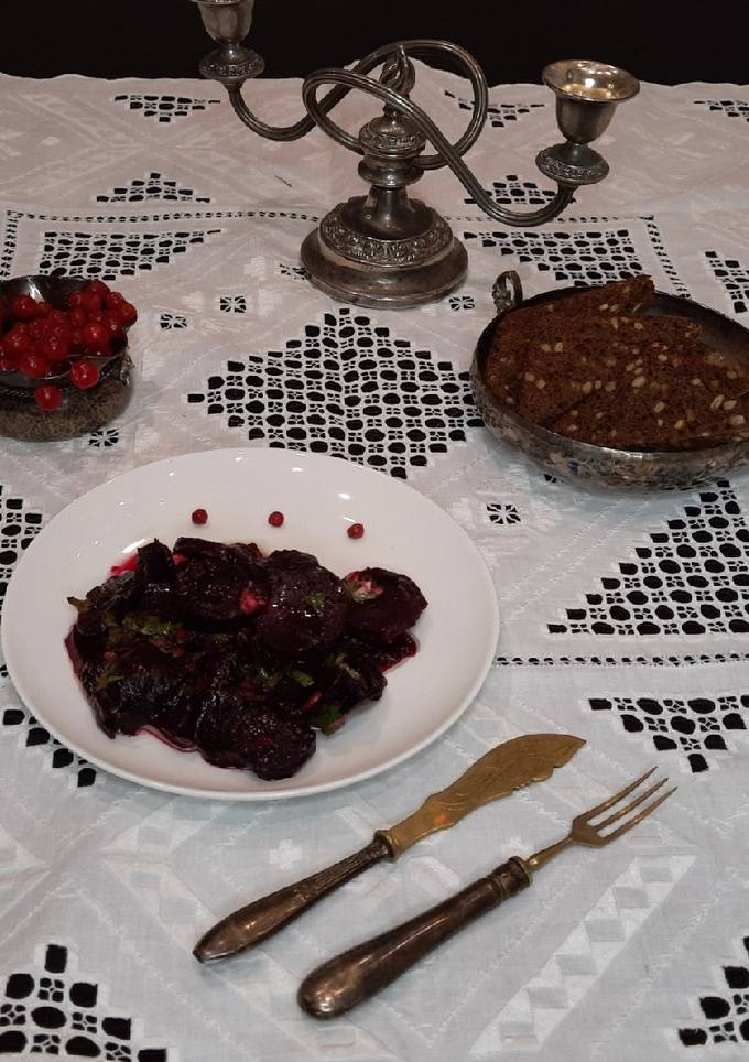 Маринований буряк