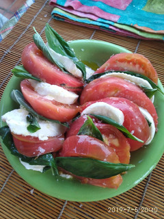 Una foto de Ensalada Caprese