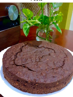 ओट्स एंड होल व्हीट चॉकलेट ब्राउनी(OATS WHOLE WHEAT CHOCOLATE BROWNIE RECIPE IN HINDI) रेसिपी मुख्य फोटो