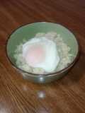 Arroz con huevo escalfado