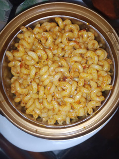A picture of Jollof macaroni.