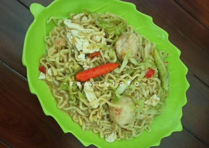 Langkah Mudah Memasak Resep Mie nyemek bola udang