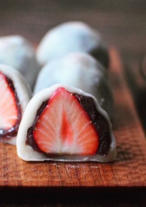 A picture of Easy strawberry daifuku.