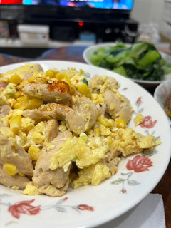 玉米嫩雞炒蛋 的食譜成品照片