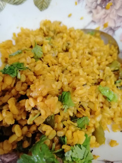 A picture of Moong dal with spring onion.