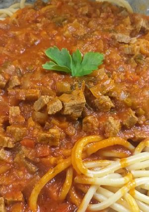 Una foto de Tallarines Foratti con tuco de carne cortada