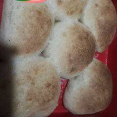 A picture of Pav buns.