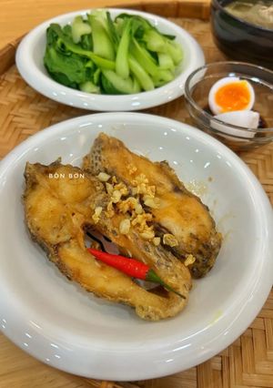 Hình của món Cá Rô Phi Chiên Giòn Sốt Mắm Tỏi.