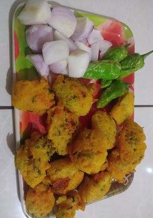 મેથી વડા (Methi Vada Recipe In Gujarati) રેસીપી મુખ્ય ફોટો