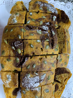 Una foto de Bizcocho de calabaza y chocolate