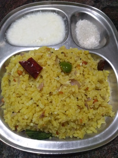 தாளித்த அவல் (Thaalitha aval recipe in tamil) செய்முறை முக்கிய புகைப்படம்