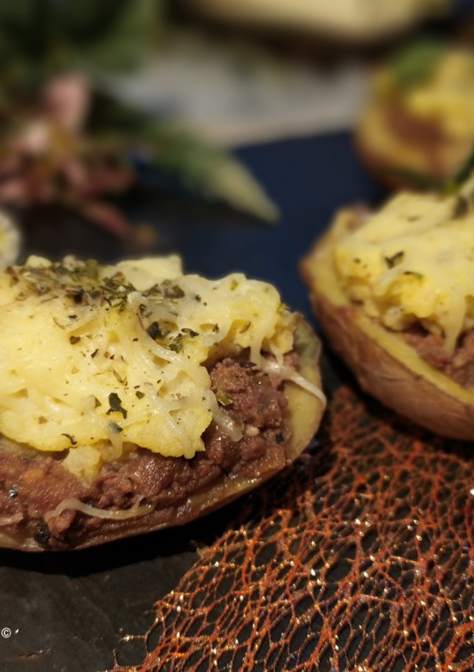 Una foto de Patatas Rellenas de Carne al Vino Tinto