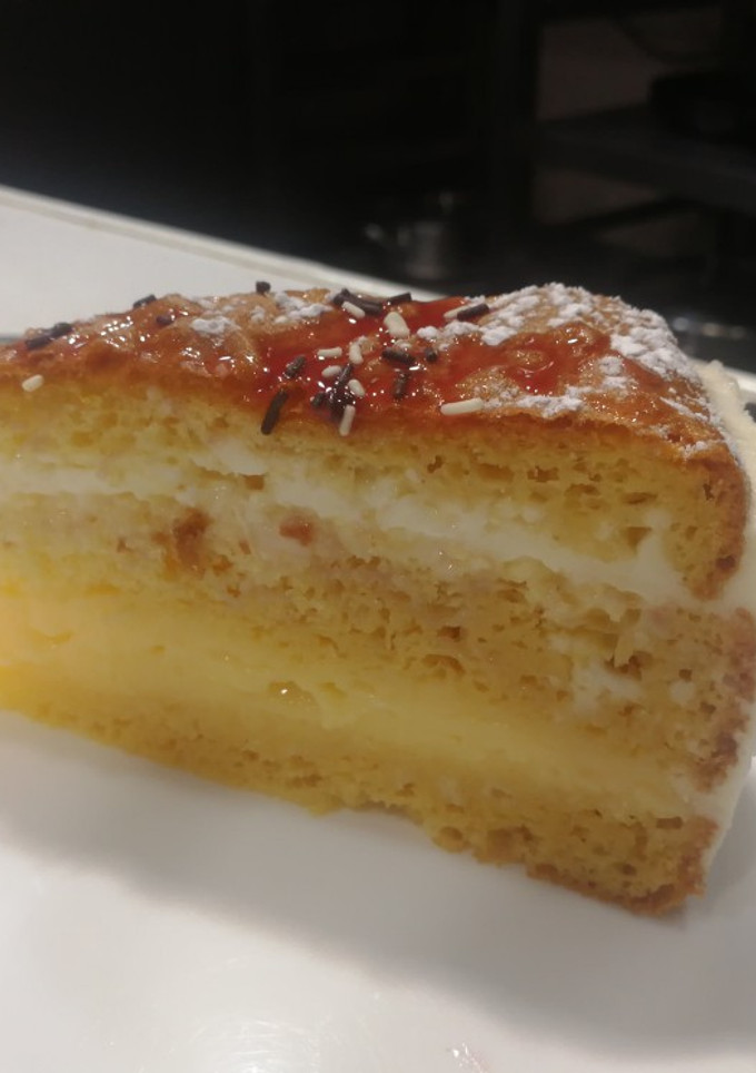Una foto de Tarta de crema pastelera y mascarpone