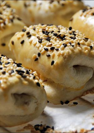 A picture of Pineapple Pastry with Sesame Crust.