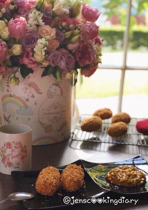 A picture of Kroket Panggang (Indonesian Baked Croquet).