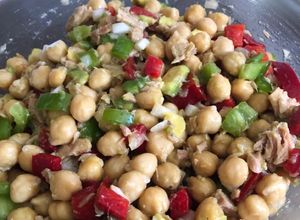 Foto principal de Ensalada Veraniega de Garbanzos
