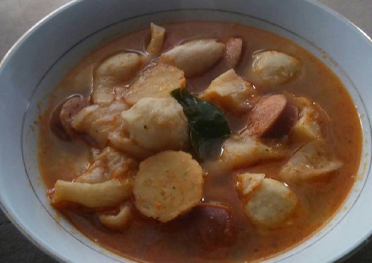 Sup Tom Yam Ayam Jamur