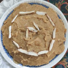 A picture of Besan Ka Halwa.