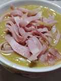 Sopa cremosa de arvejas (de lata)